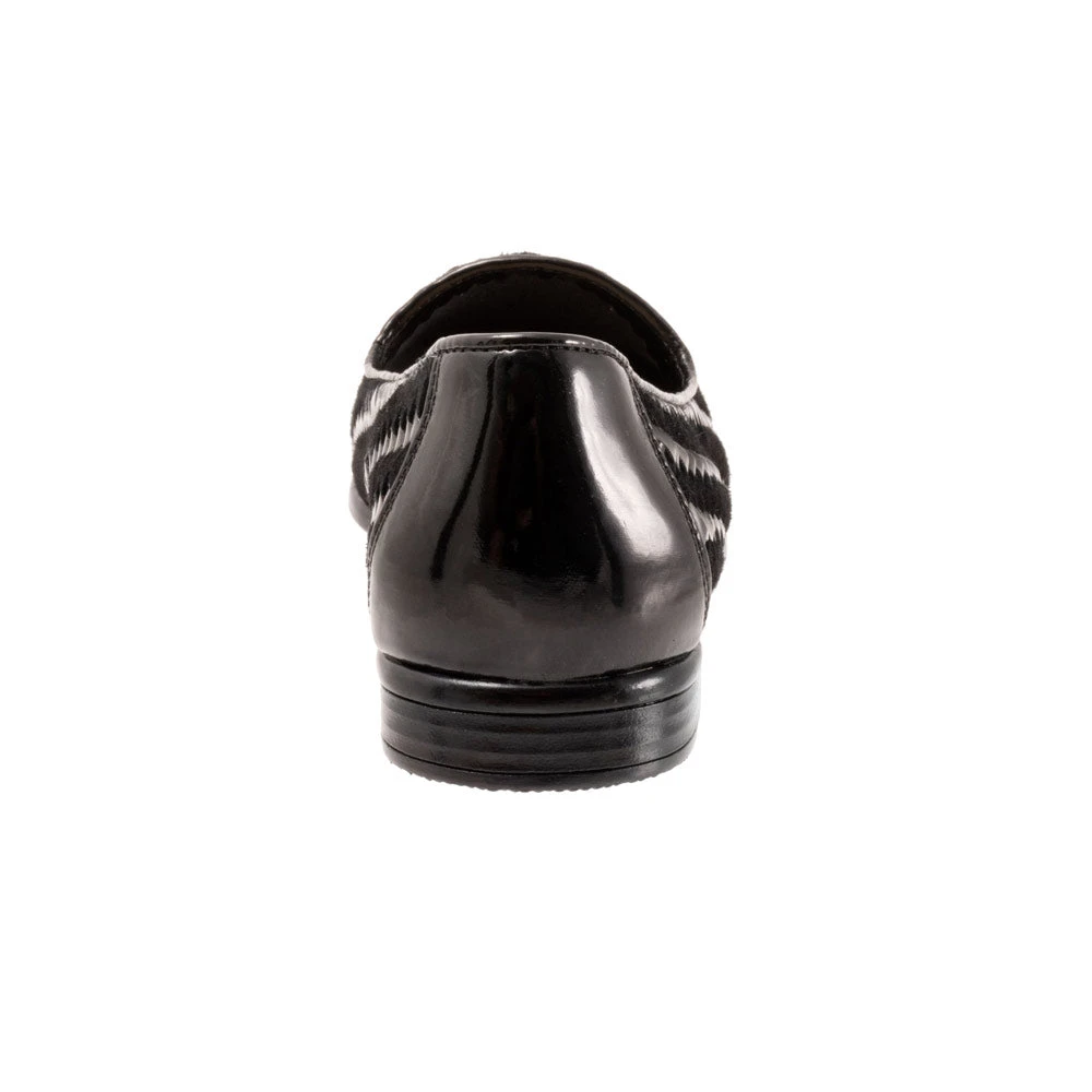 Trotters Liz III Slip-On Black/Black Patent (Women's) 8 Trotters Liz III Slip-On Black/Black Patent (Women's) - Image 6