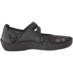 Arcopedico Cosmo Black Flower (Women's) 9 Arcopedico Cosmo Black Flower (Women's) -Comfortable Footwear Store Blk 3 e57c1be1 c7ab 4551 99c5 6cb5599e11c4