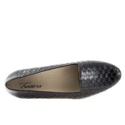 Trotters Liz Black Woven Leather (Women's) -Comfortable Footwear Store pic4 71079e49 2cb4 4f8c 9926 13c97eb45bb9